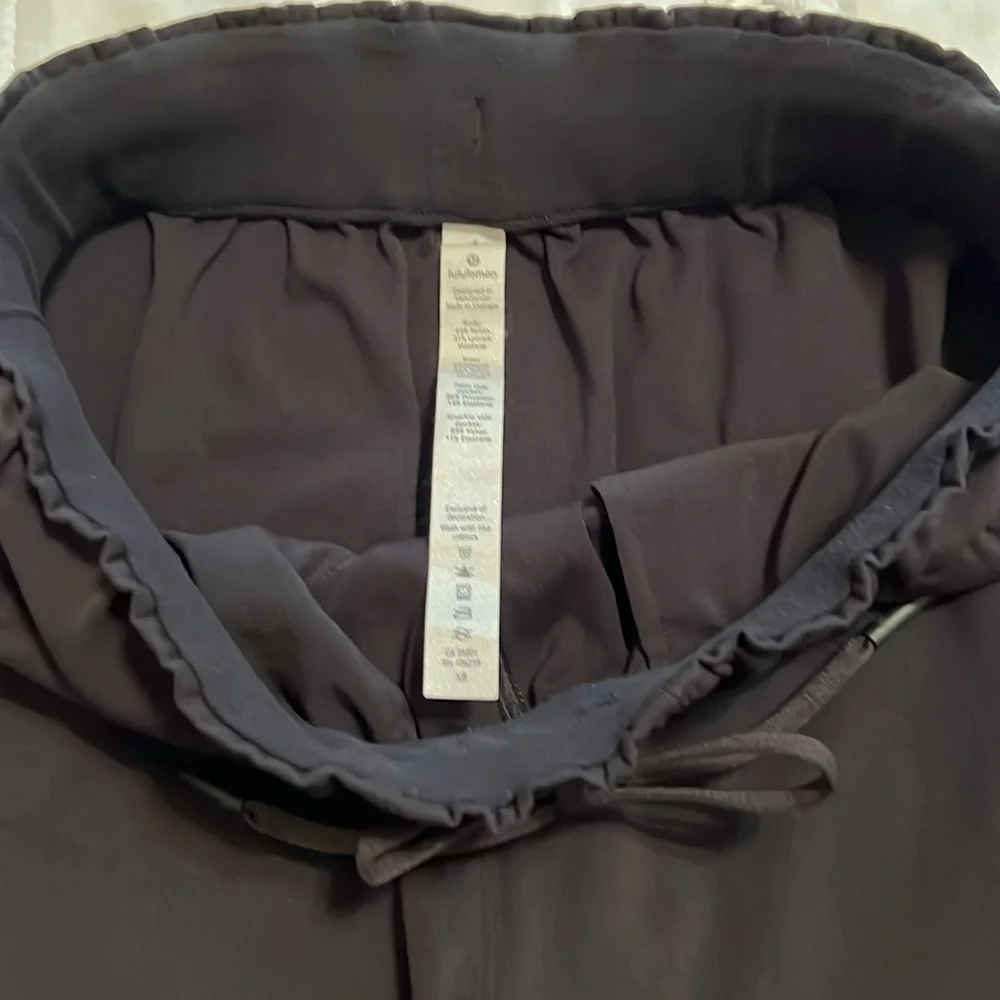 Lululemon High rise stretch 7/8 pants black - Picture 3 of 6